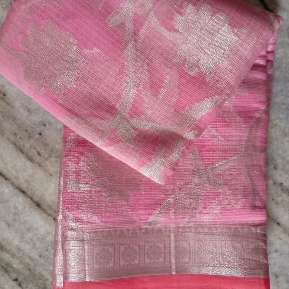 NewHandwoven silver zari Kota semi silk saree with jaal design and silver border - Picture 3 of 5